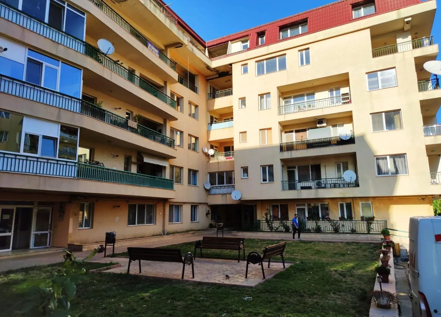 The Big Apartment Бухарест